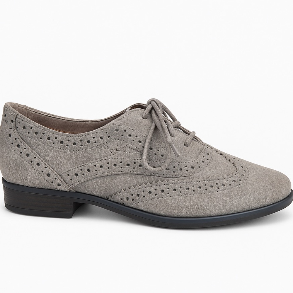 Gianni Bini Gray Suede Metallic Silver Oxford Shoes 7.5M Lace Up Brogues Shimmer